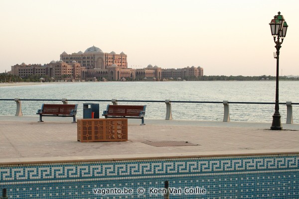 Abu Dhabi, Emirates Palace